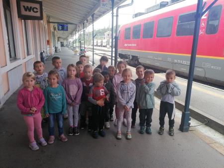 Na Železniški postaji Pivka s